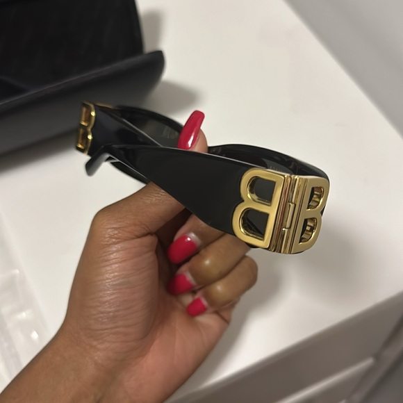 Balenciaga Dynasty Sunglasses - Picture 3 of 4